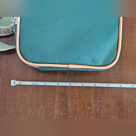 KAVU Pescadero Sling Crossbody Bag - Picture 3 of 11